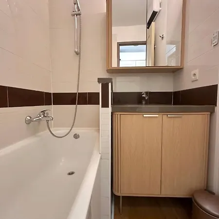 Ground Floor With Sea View And Pools In Cap Esterel 公寓 *
